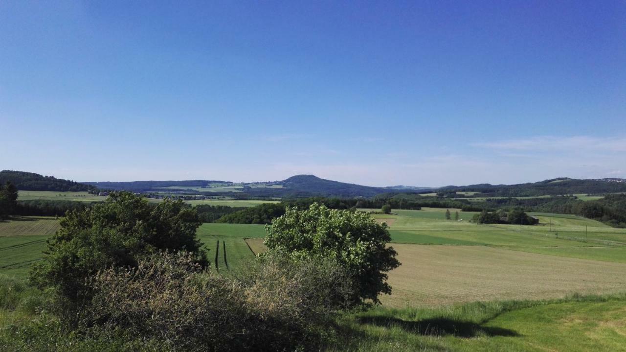 Eifel Ferienwohnung Pomster Экстерьер фото